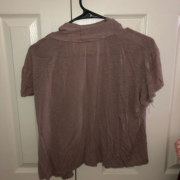 Cute short sleeve cardigan! Tan-ish color - Picture 2 of 3